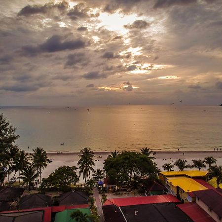 Langkapuri Resort Langkawi パンタイ・サナング エクステリア 写真