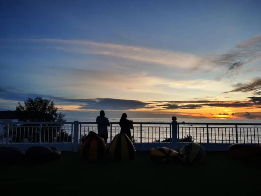 Langkapuri Resort Langkawi パンタイ・サナング エクステリア 写真