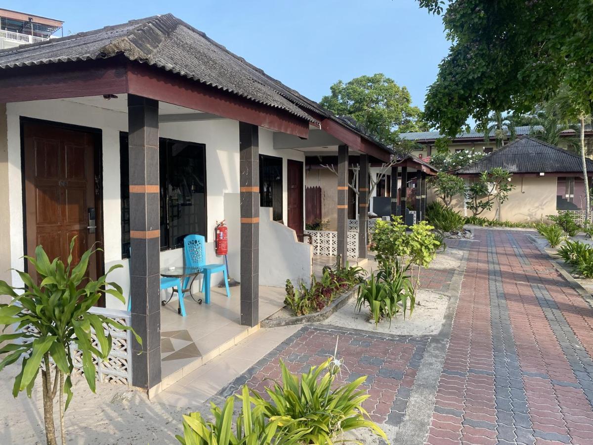 Langkapuri Resort Langkawi パンタイ・サナング エクステリア 写真