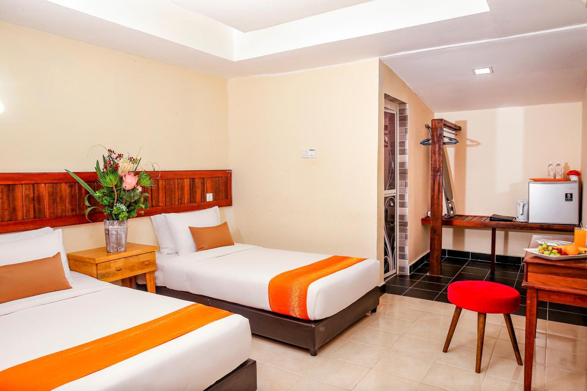 Langkapuri Resort Langkawi パンタイ・サナング エクステリア 写真
