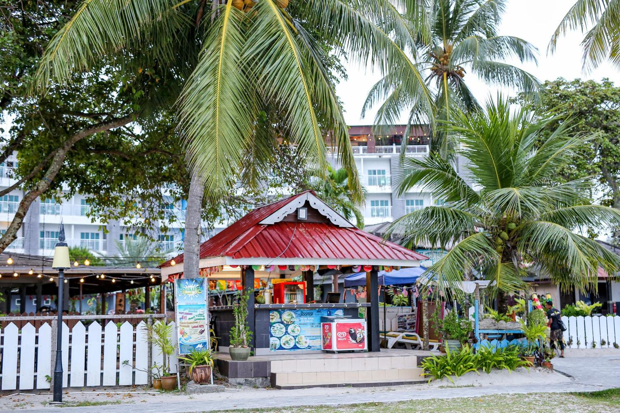 Langkapuri Resort Langkawi パンタイ・サナング エクステリア 写真