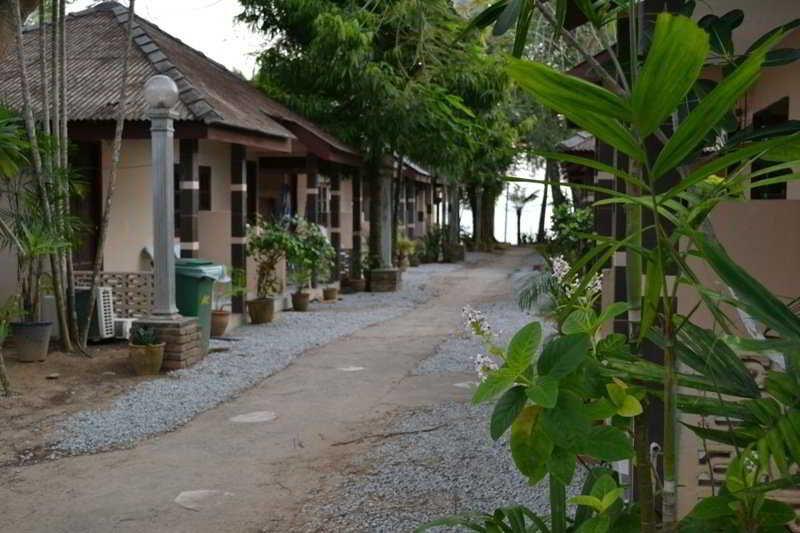 Langkapuri Resort Langkawi パンタイ・サナング エクステリア 写真