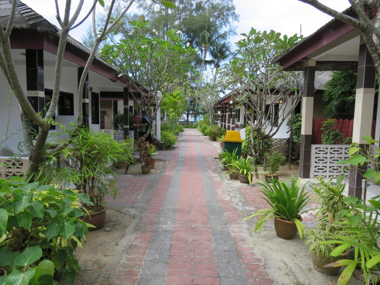 Langkapuri Resort Langkawi パンタイ・サナング エクステリア 写真